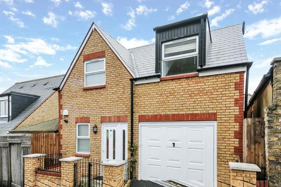 3 bedroom Semi-Detac...